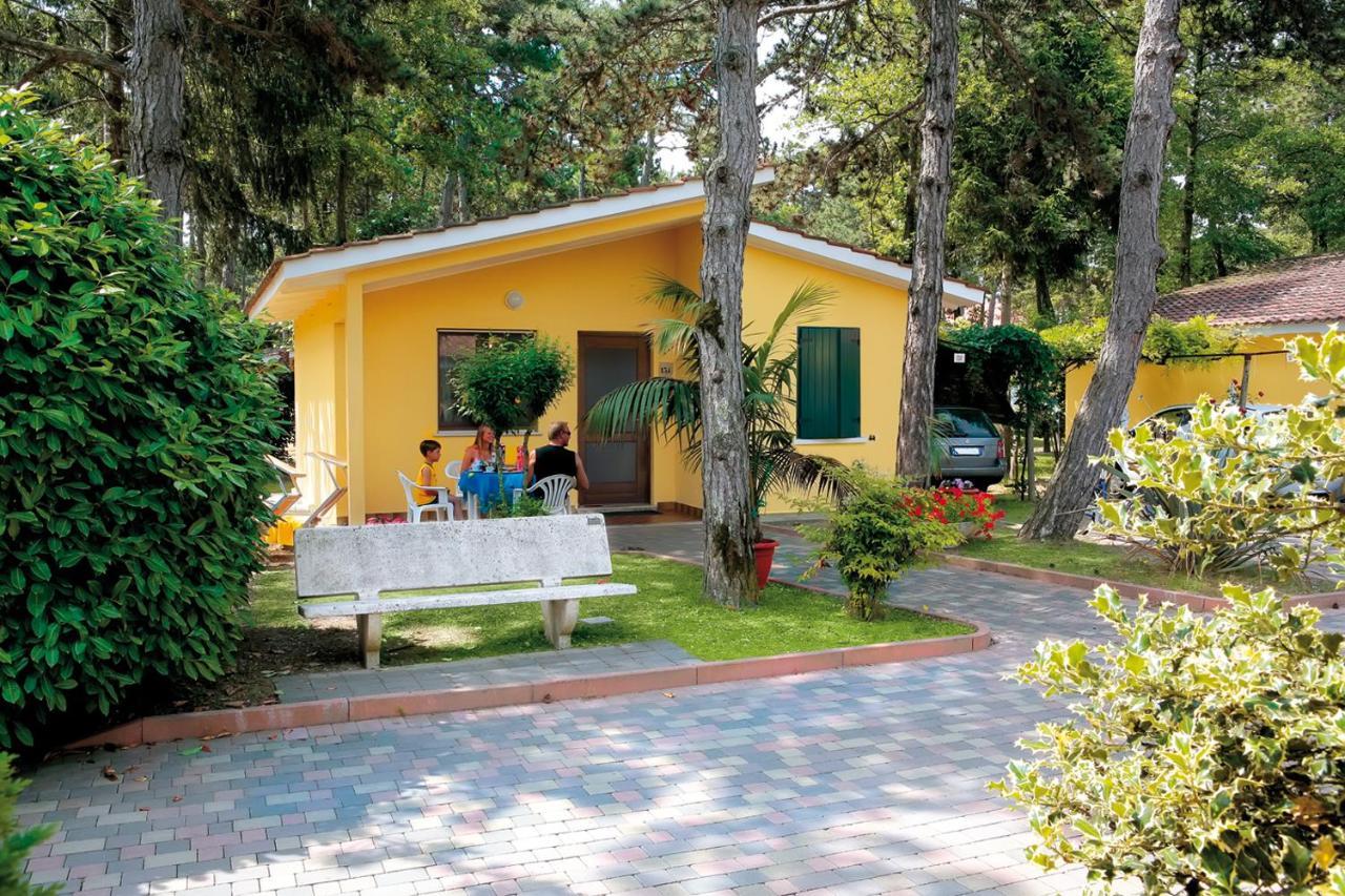 Villaggio Turistico Internazionale Bibione Esterno foto